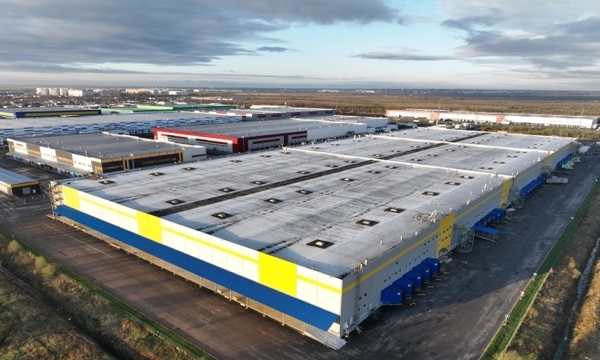 ТПО мембрана на крыше складского комплекса