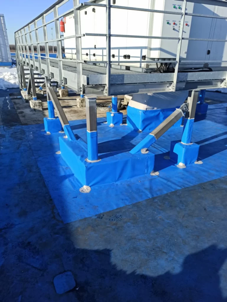 Герметизация основания вентиляционной системы с мембраной на крыше в Санкт-Петербурге, Завод Хендэ