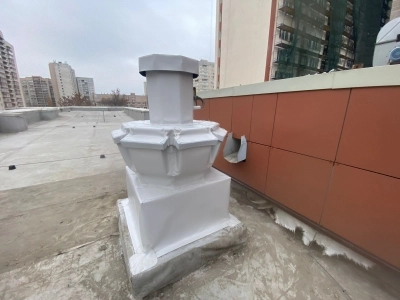 Вентпроходка с ПВХ-мембраной на кровле